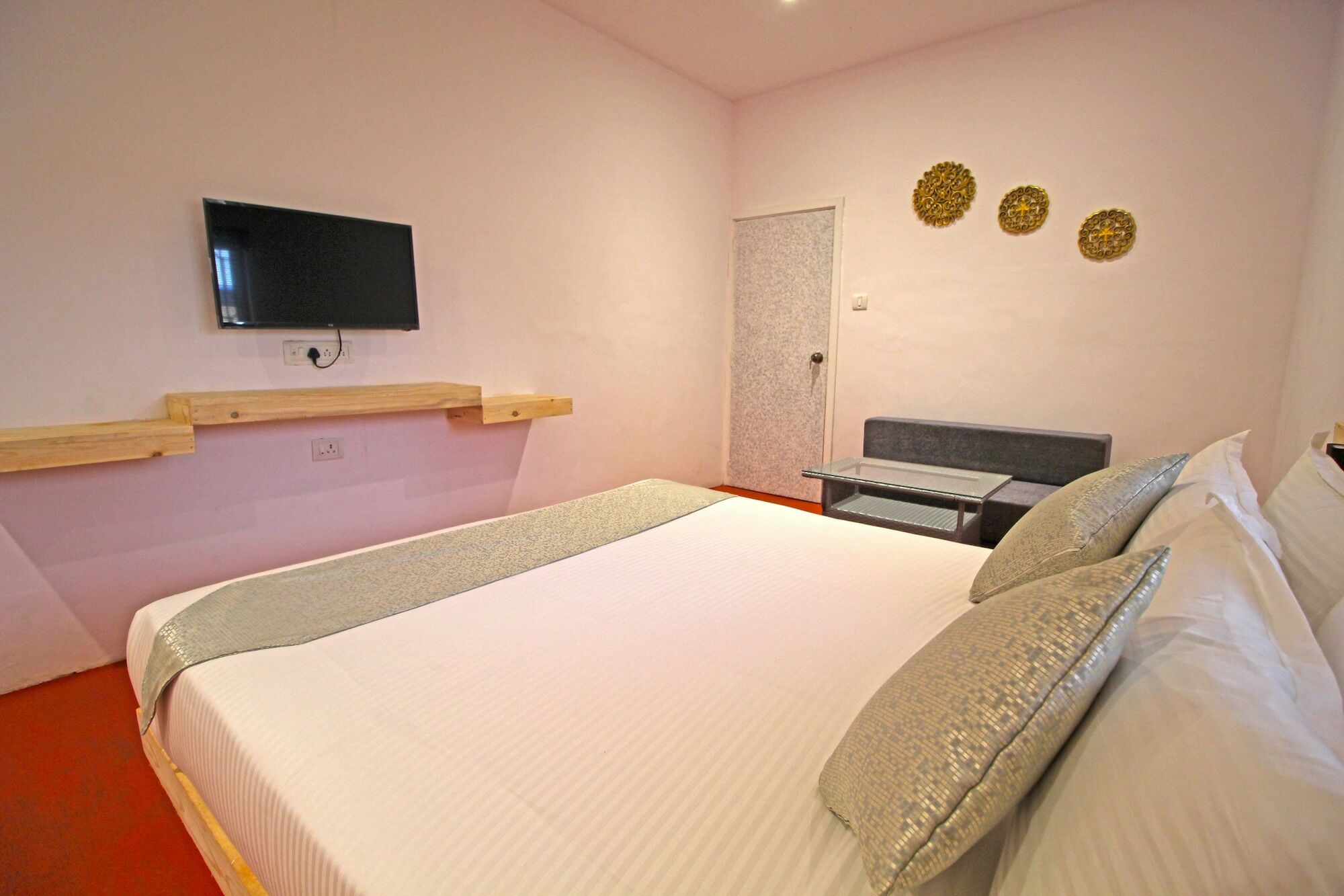 Inn Morjim A Boutique Beach Hotel Dış mekan fotoğraf